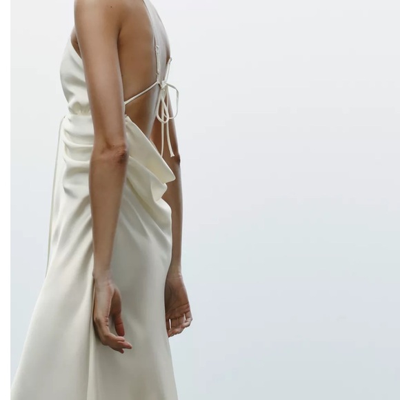 Zara satin effect cut out dress - Picture 2 of 8